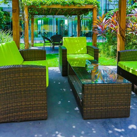 Radisson Blu Hotel, Abidjan Airport Zewnętrze zdjęcie
