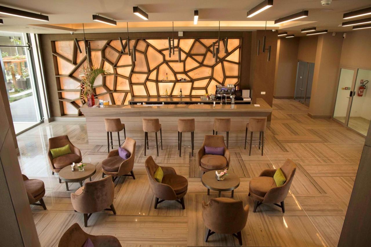 Radisson Blu Hotel, Abidjan Airport Zewnętrze zdjęcie